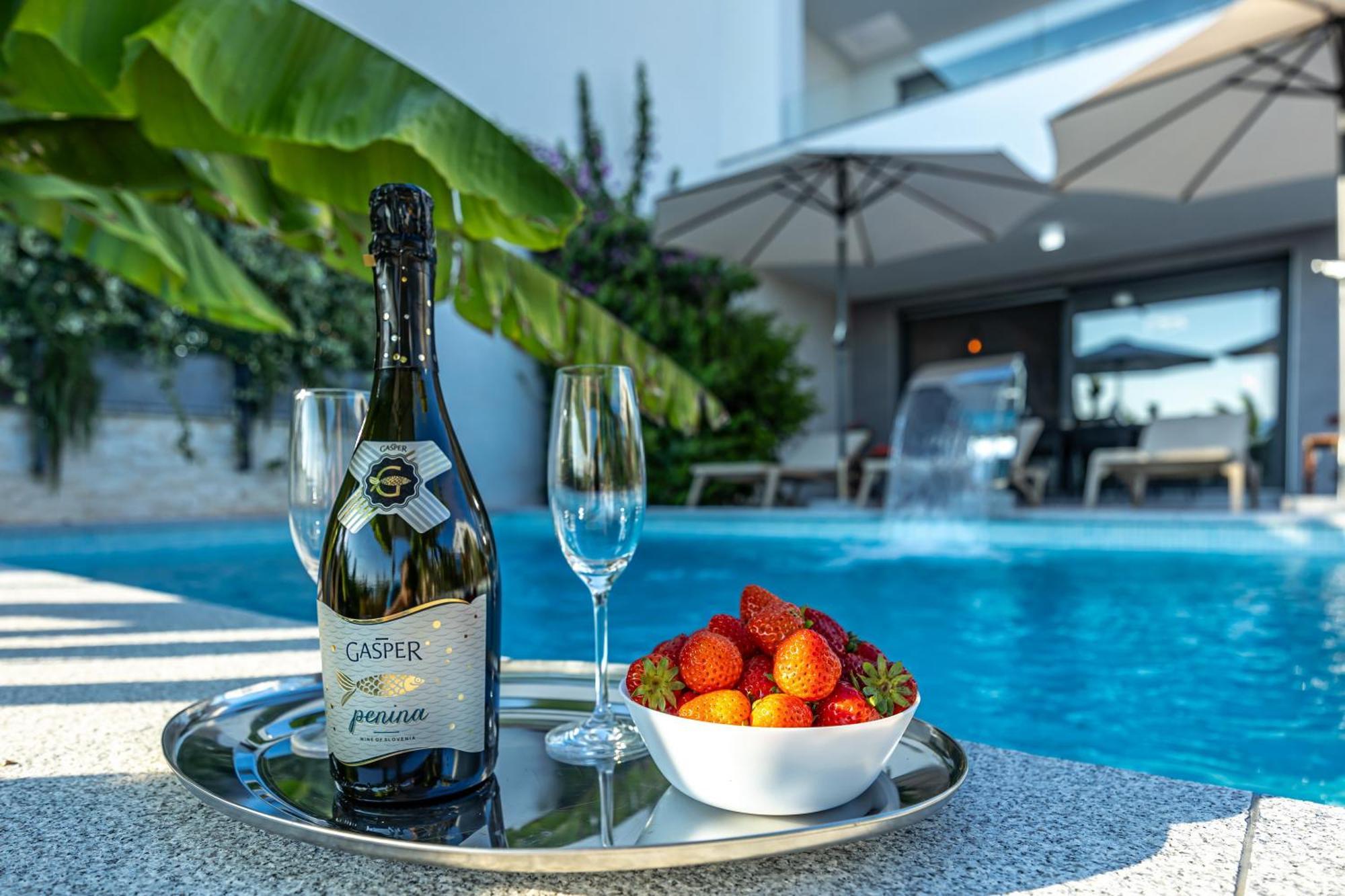 Luxury Villas White Sails Pinezici  Bagian luar foto